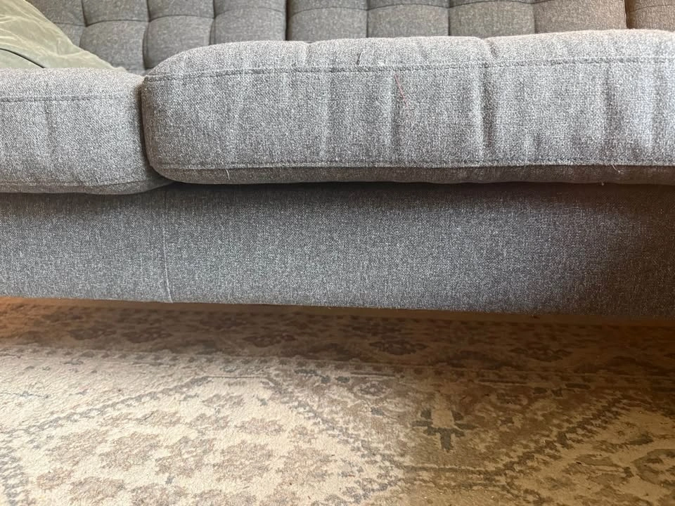 Sectional couch - photo 3