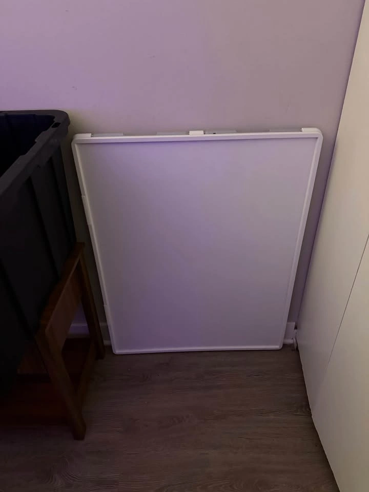 Puzzle/craft Table with sliding drawers - photo 5