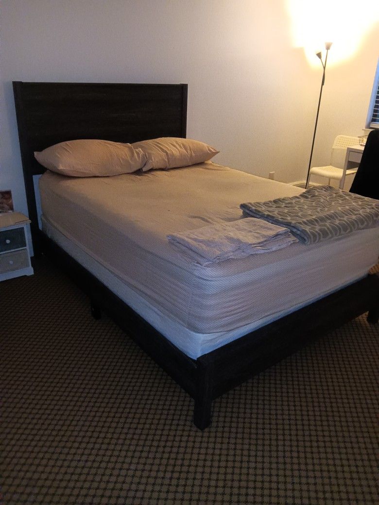 Full Bed Grey