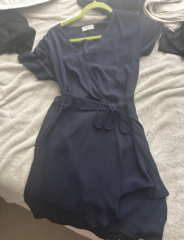 Aritzia Babaton Wallace Wrap Dress - photo 2