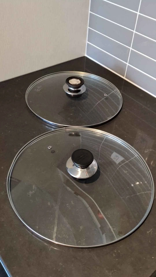 Glass pot/pan lids with plastic handle