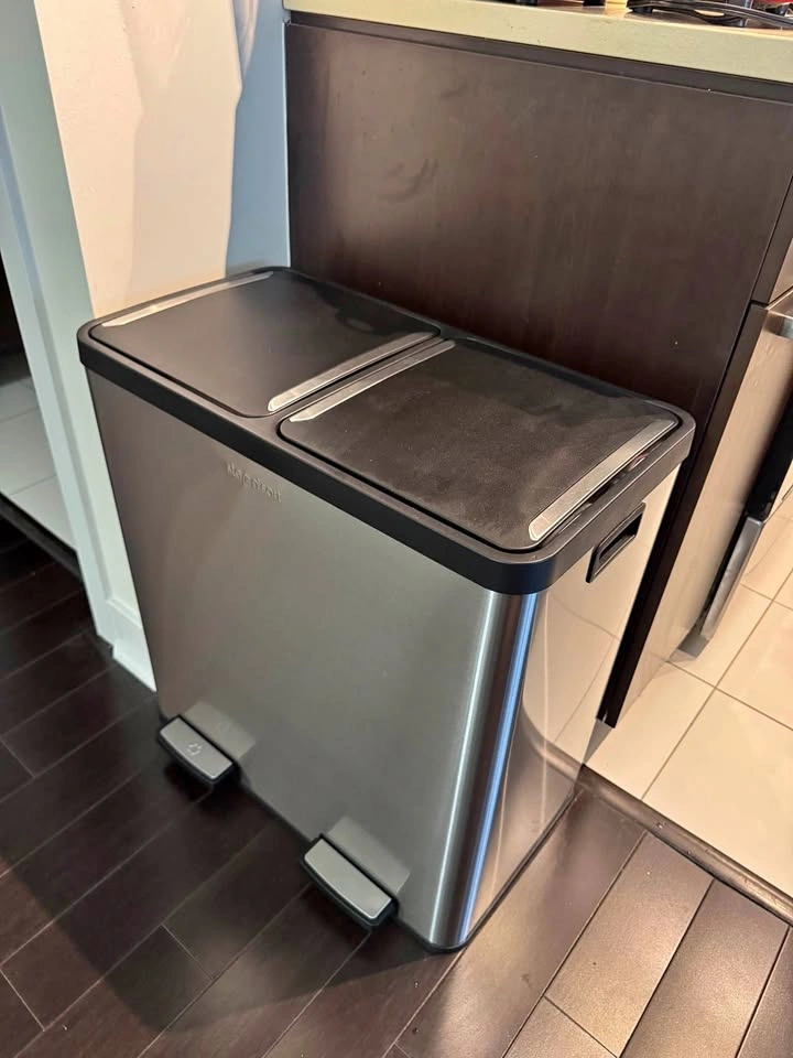 Kitchen Garbage Bin