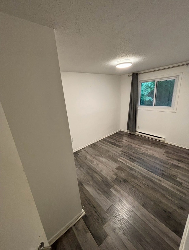 Private room for rent 600$