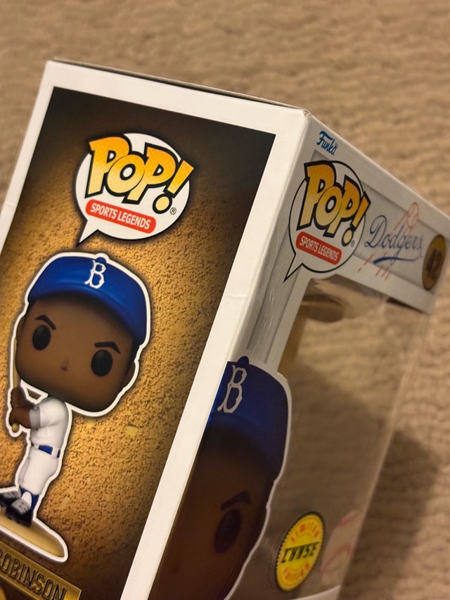 funko pop Jackie Robinson - photo 2