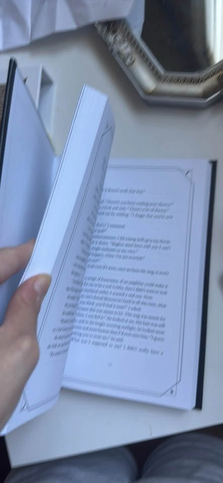 Shadow and Bone The Collectors Edition - photo 5