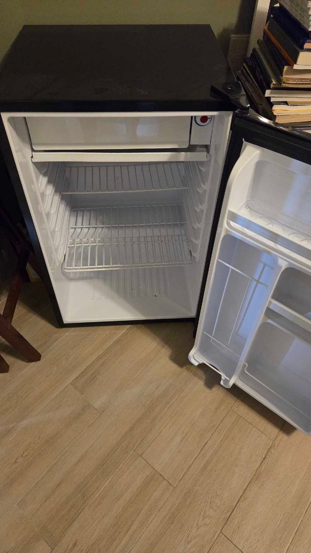 Mini fridge Danby - photo 2