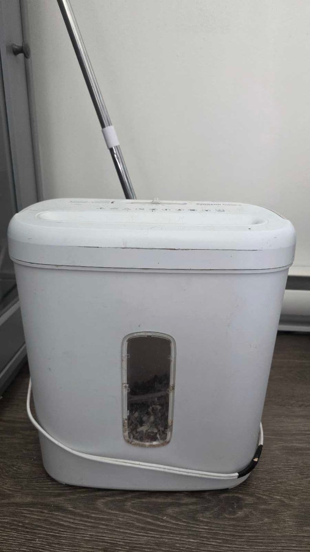 Paper shredder