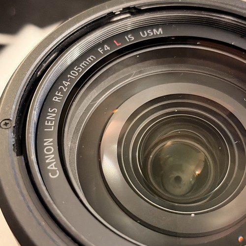 Canon RF 24-105mm F/4L is USM Zoom Lens - photo 2