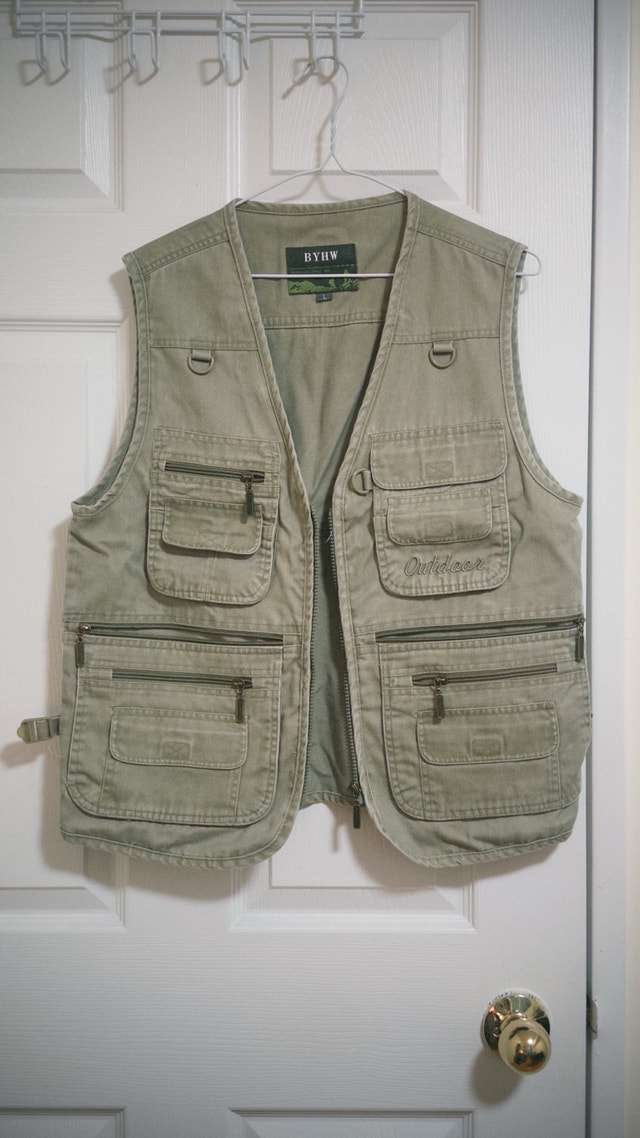 Vintage Style Olive Cargo Fishing Vest