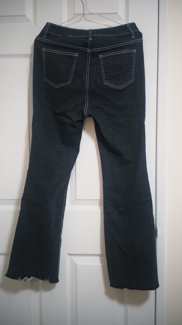 Korean High-Waisted Flare Jeans with Contrast Stitching - photo 2