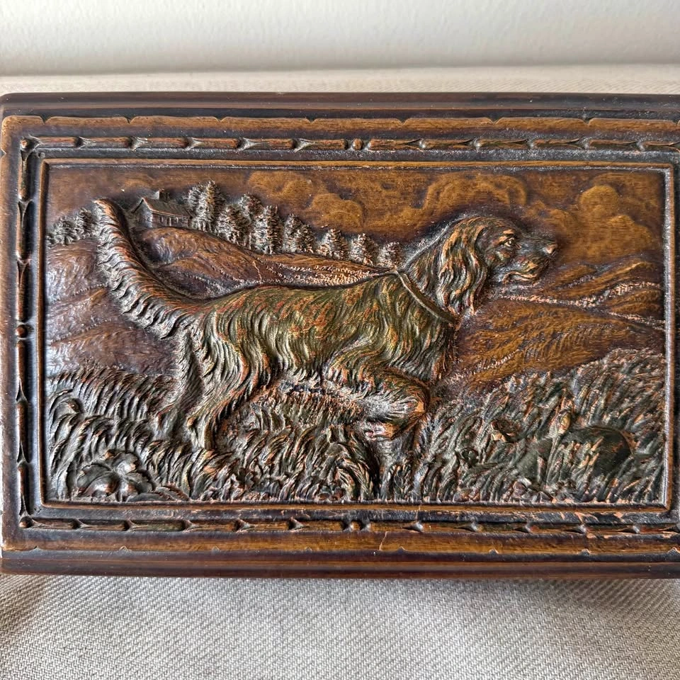 Vintage Carved Wood Jewelry / Keepsake Box – Irish Setter Huntin