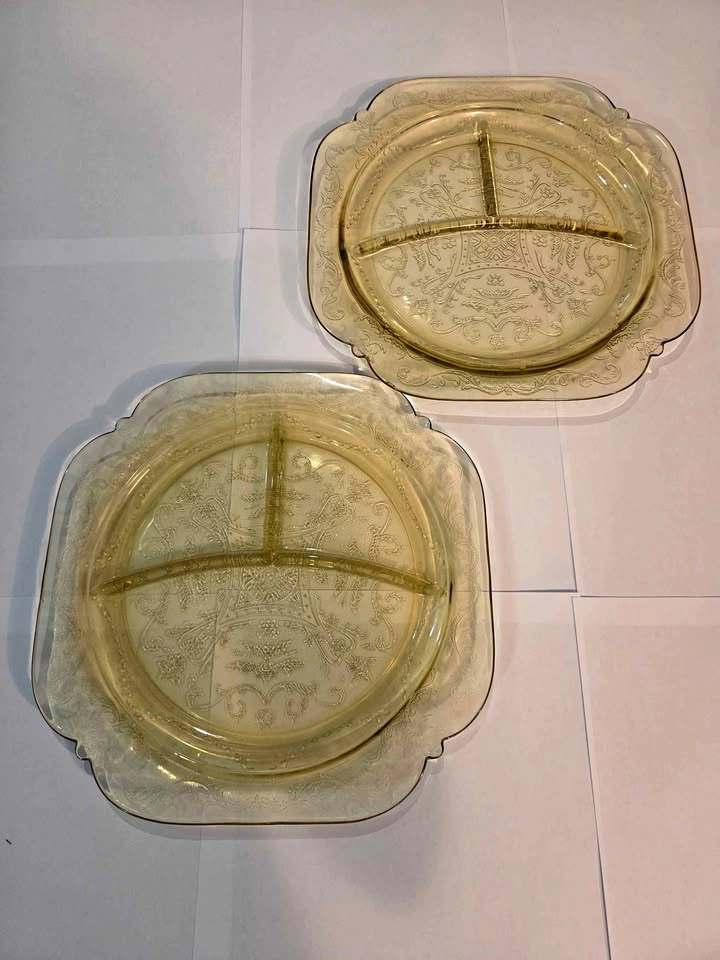 Vintage 1930s Yellow Federal Madrid Depression Grill Plates