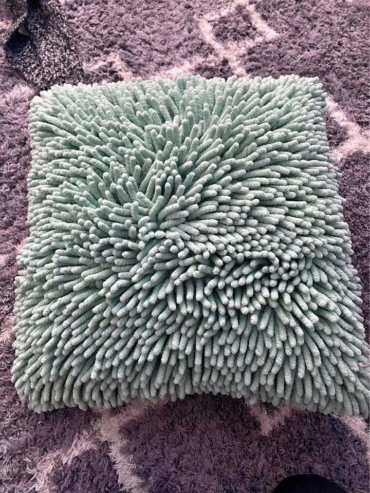 Throw pillow