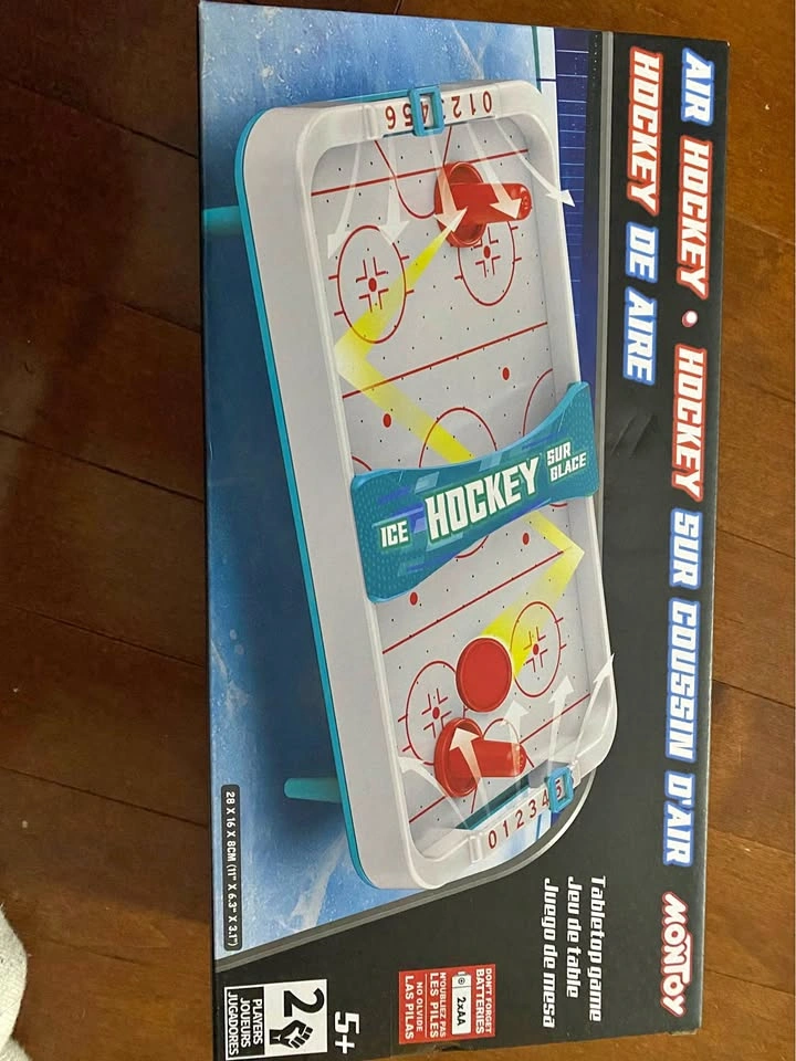 Tabletop air hockey