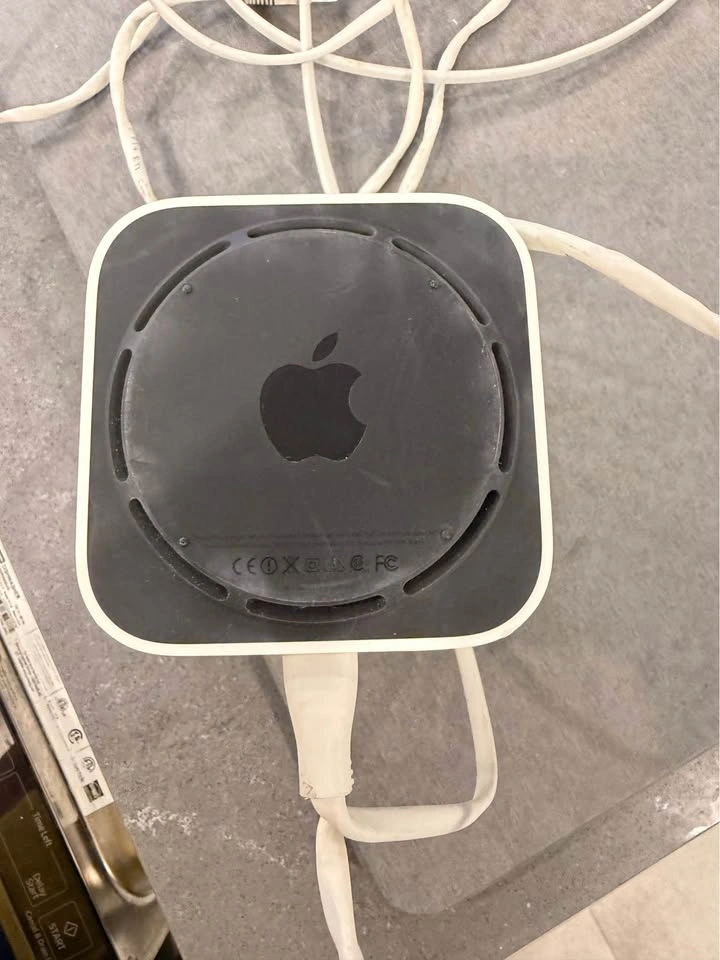 Apple AirPort Time Capsule Wi‑Fi Router with Backup Storage - photo 3
