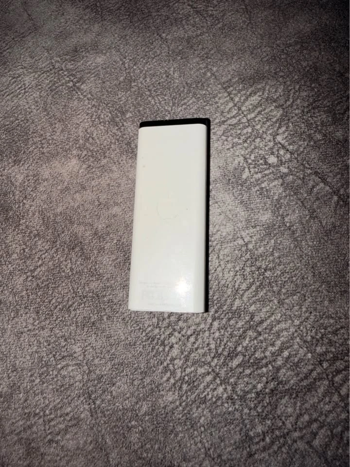 Apple Remote A1156 – White Infrared Remote for Mac/iPod Hi‑Fi - photo 2