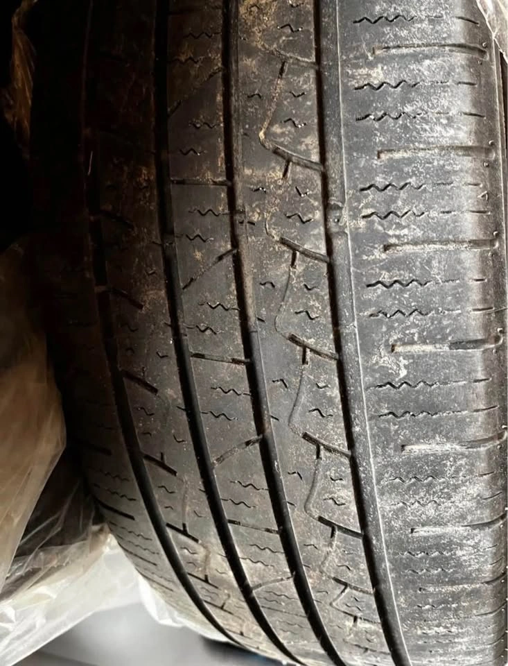 235/60R18 107H M+S Tires - photo 4