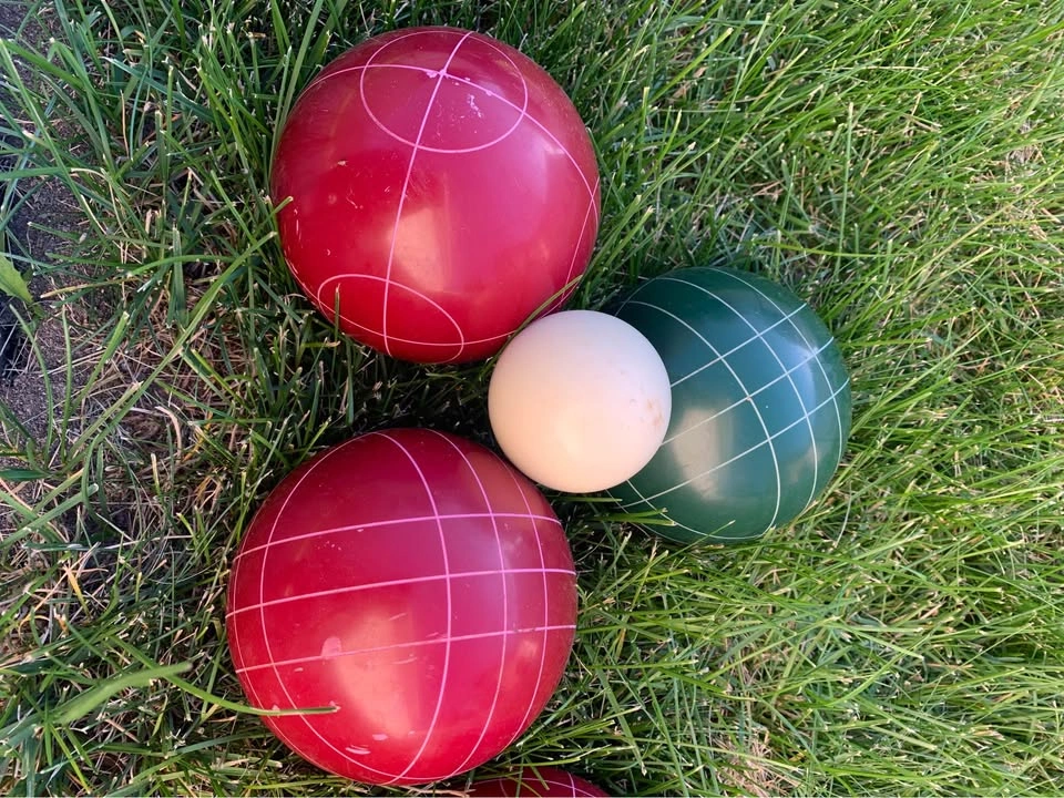Heavy-duty 8-ball Bocce Set - photo 3