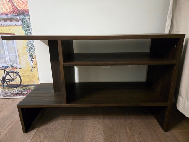 Compact IKEA TV Stand / Media Console - photo 2
