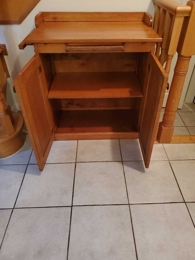 Wood Kitchen Cabinet/Cart - photo 3
