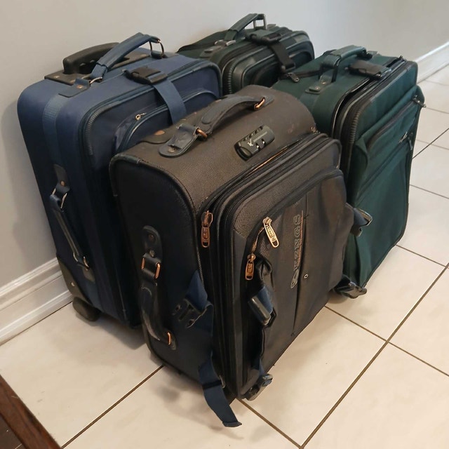 Various Size Luggages - photo 2