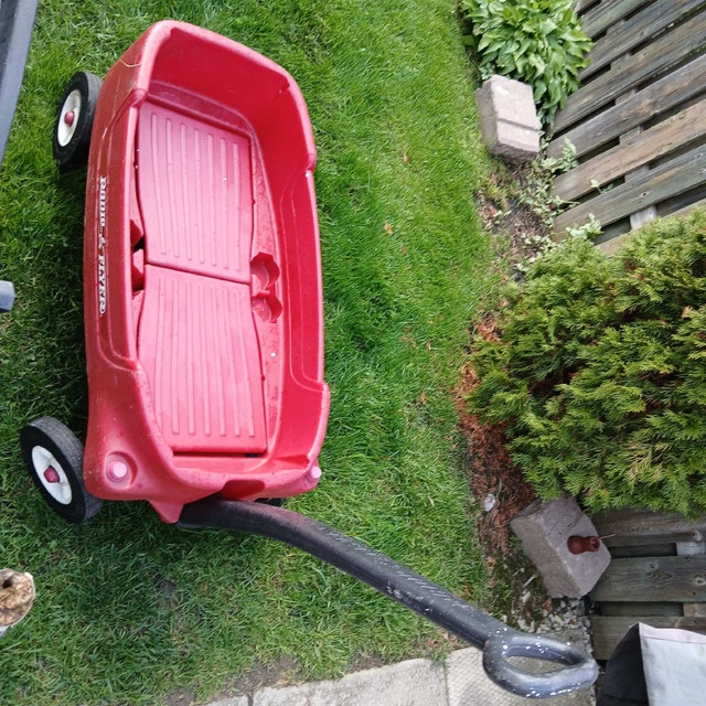 Radio Flyer Wagon - photo 2