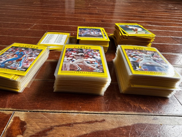 Baseball cards fleer 91 & fleer 92 - photo 3