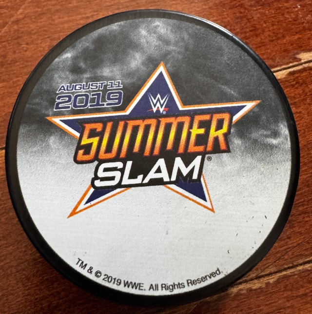 WWE Summerslam 2019 / Toronto Maple Leafs Puck