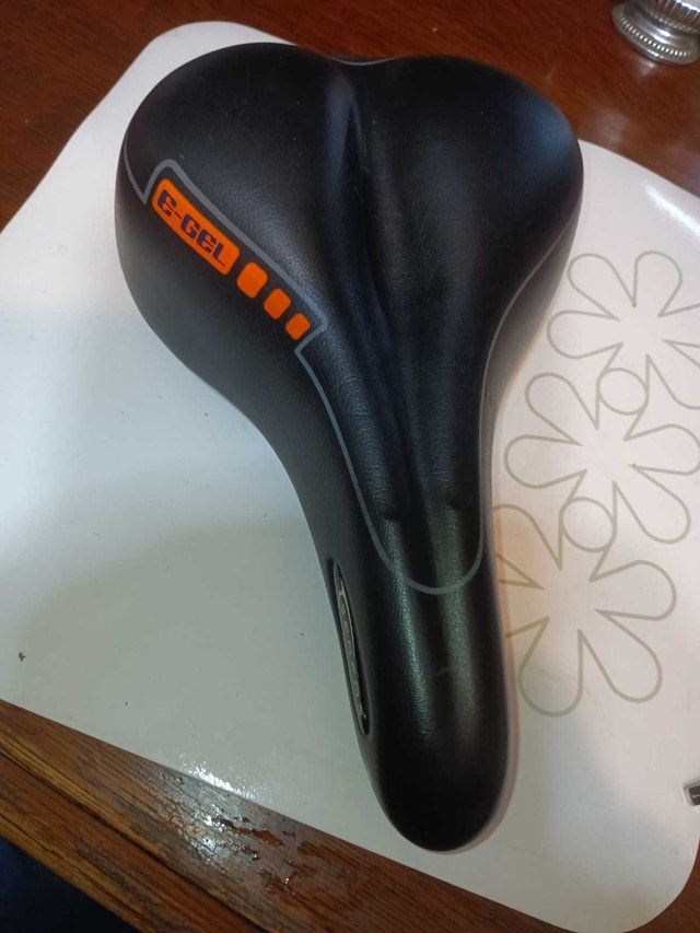 Serfas E-Gel Bicycle Saddle - photo 2