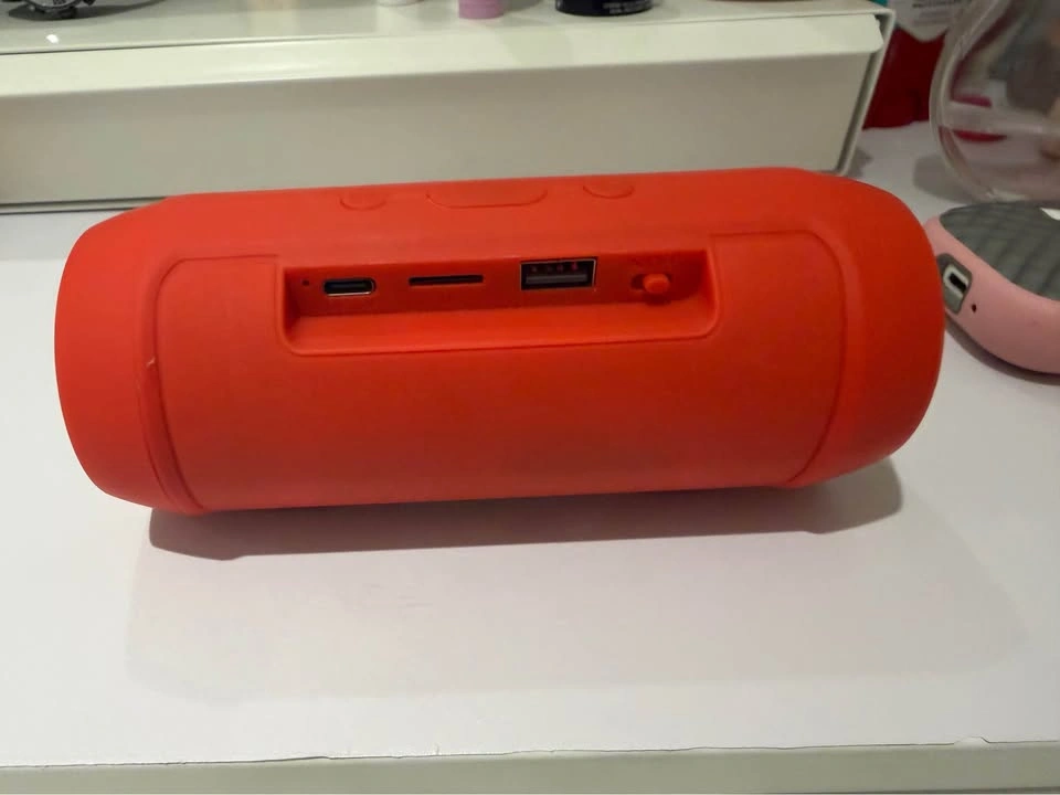 Portable Bluetooth Speaker - USB-C Rechargeable - Excellent Cond - photo 2