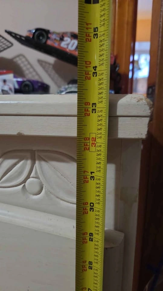 6 Drawer Dresser in White - photo 5