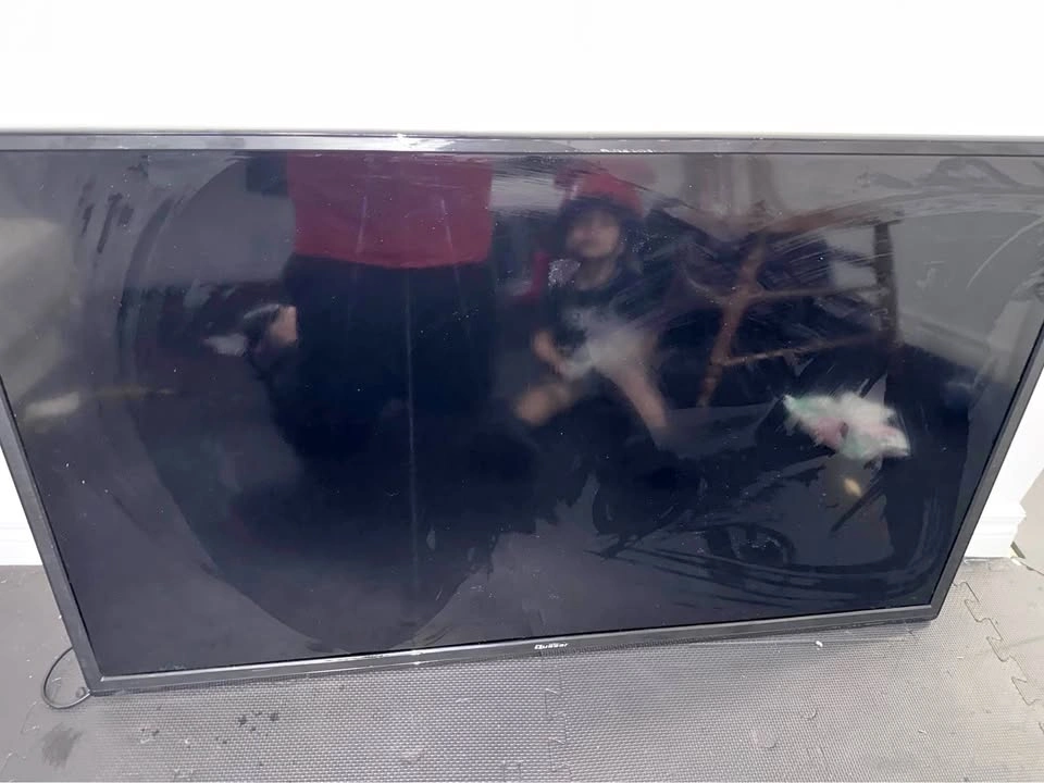 Quasar 46” LED TV LE46D5QFM — Backlight Issue