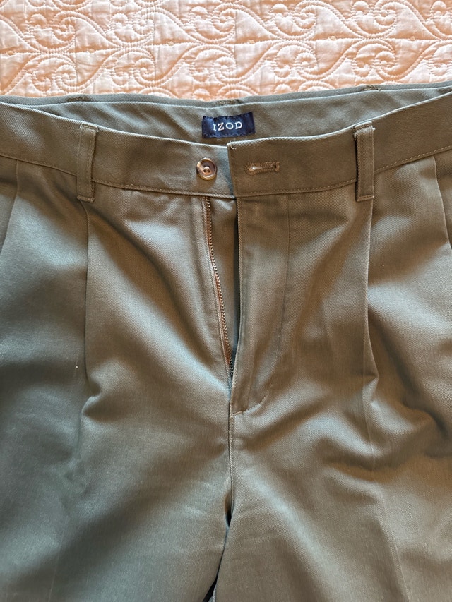 IZOD Dress slacks