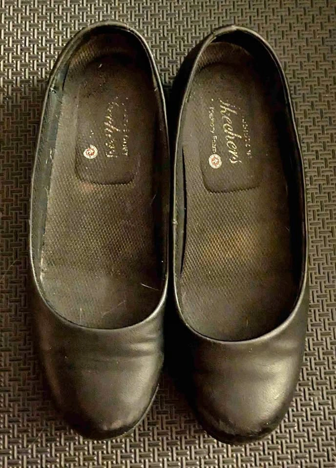 Skechers anti-slip black heels
