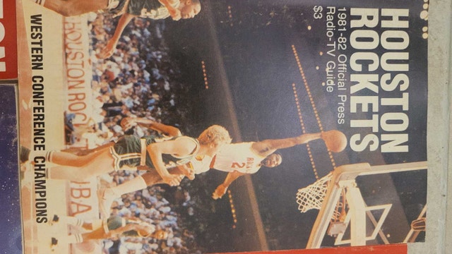 Houston Rockets NBA vintage media guides - photo 5
