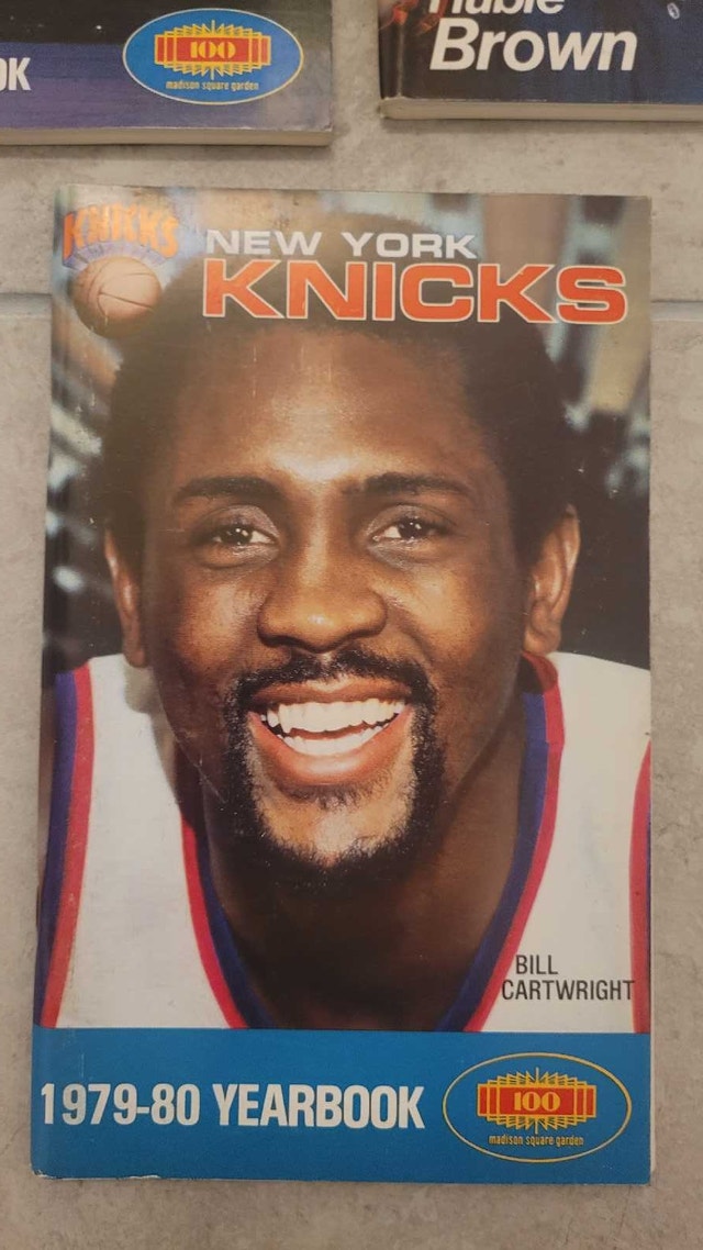 New York Knicks NBA vintage media guides - photo 3