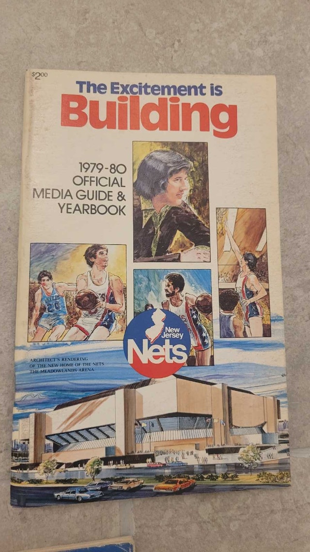 New Jersey Nets vintage NBA media guides - photo 4