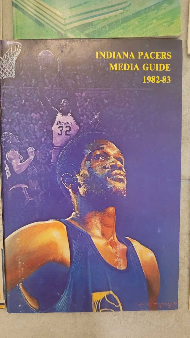 Indiana Pacers vintage NBA media guides - photo 2