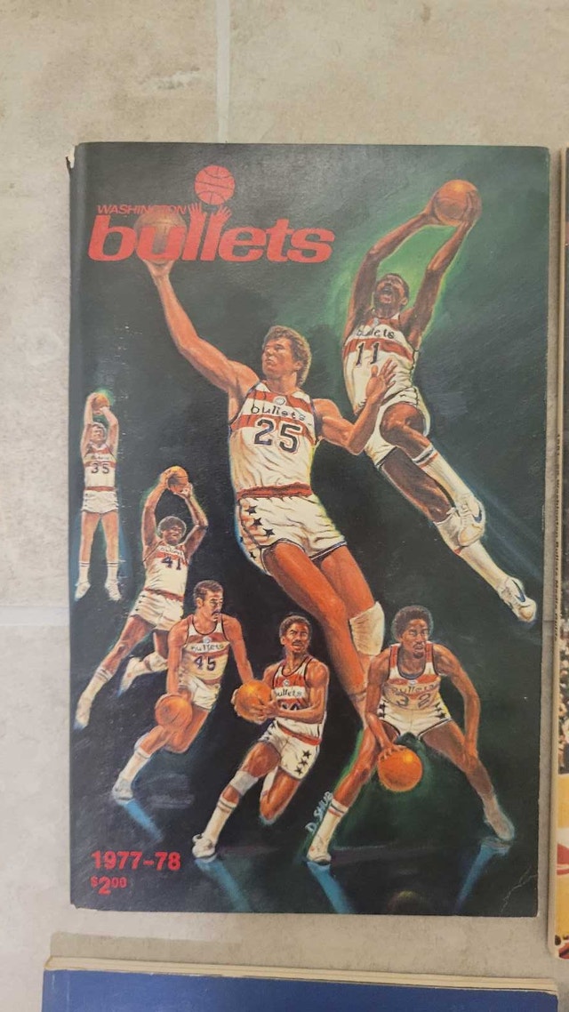 Washington Bullets vintage NBA media guides - photo 2