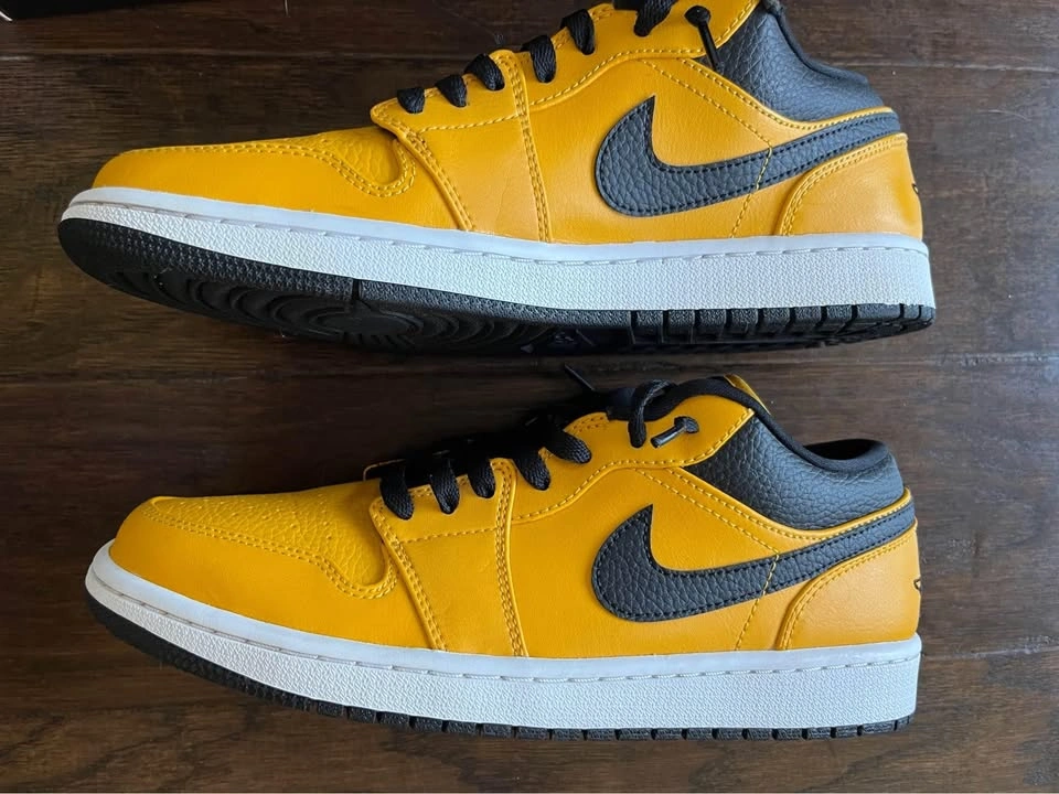 Nike Air Jordan 1 Low Size 9 Men’s - photo 4