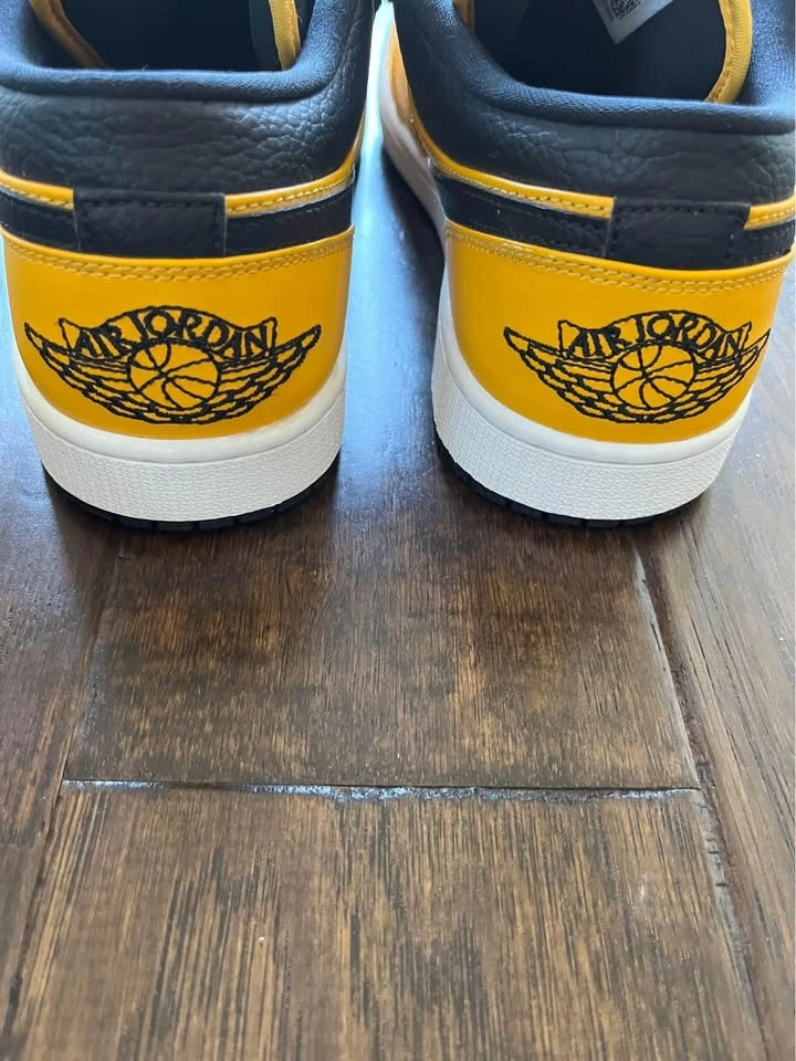 Nike Air Jordan 1 Low Size 9 Men’s - photo 5