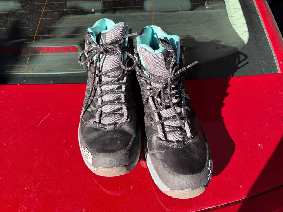 The North Face Hiking Boots (Female) - photo 2