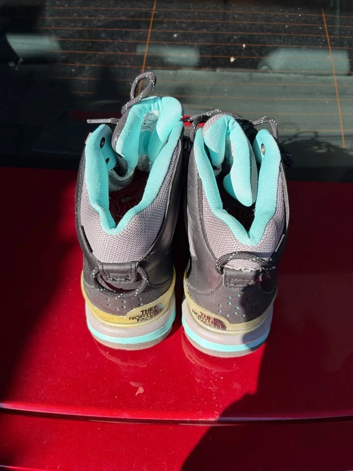 The North Face Hiking Boots (Female) - photo 3