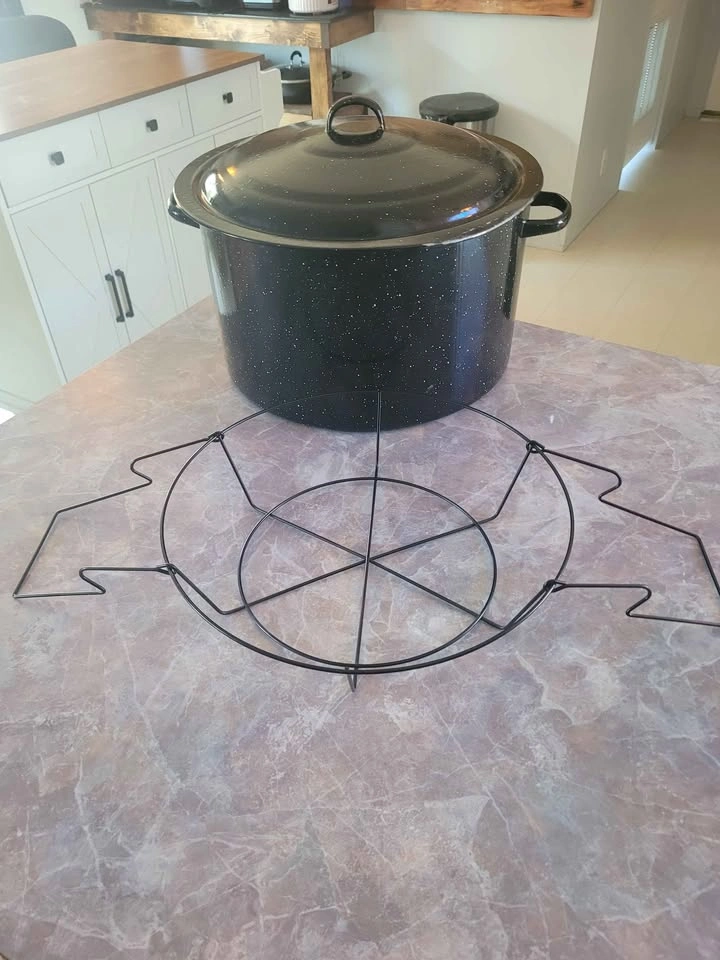 Black speckled enamel stock pot/canning pot - photo 2