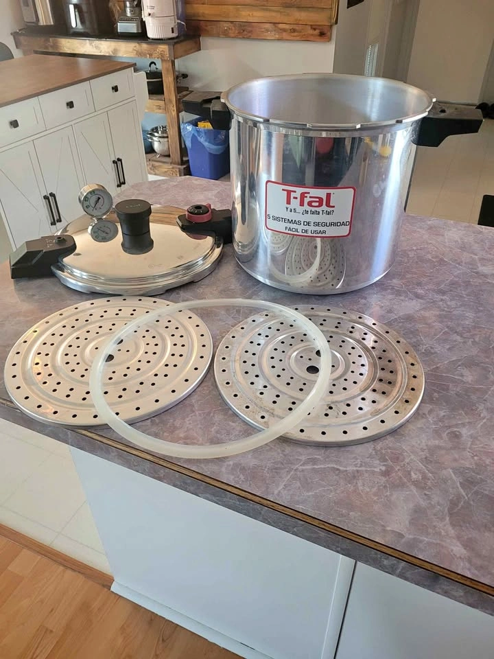 T-fal 22-Quart Aluminum Pressure Canner