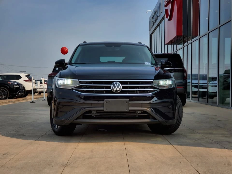 2023 Volkswagen Tiguan Trendline - photo 2