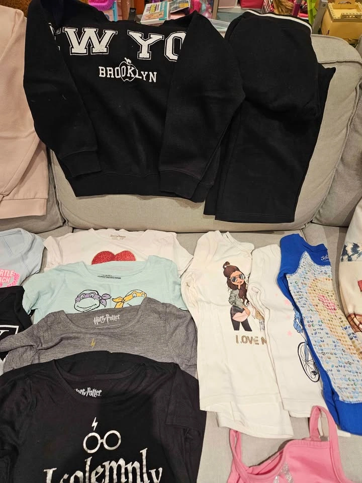 Girls 7/8 17-piece Bundle - photo 3