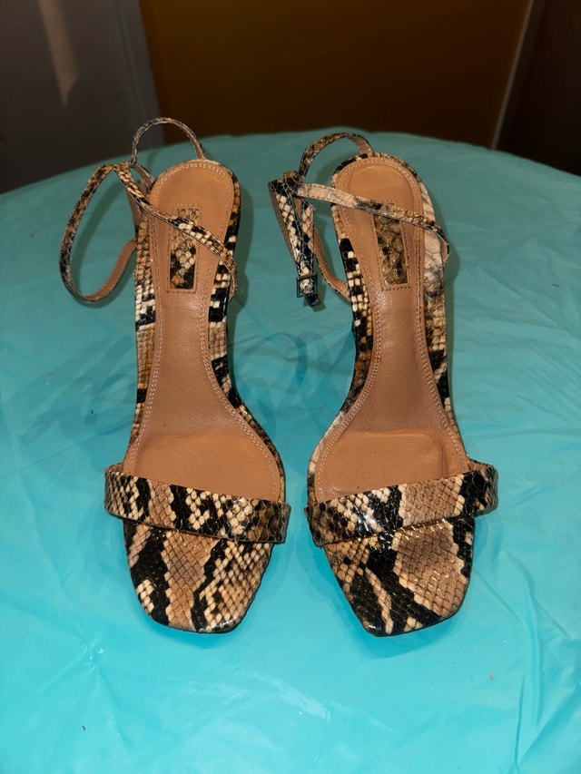 Forever 21 Snake Print Sandals