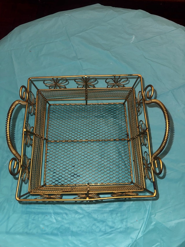 Decorative Gold Wire Basket - photo 2