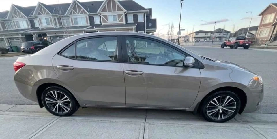 2017 Toyota Corolla - photo 3